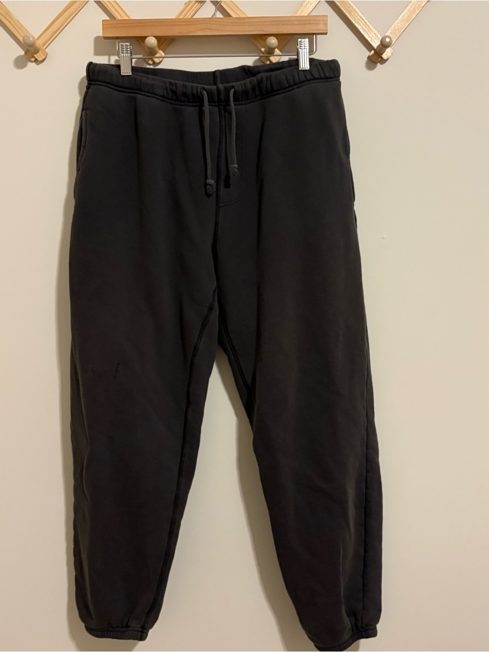 Elwood Charcoal Gray Jogger Sweatpants size Medium